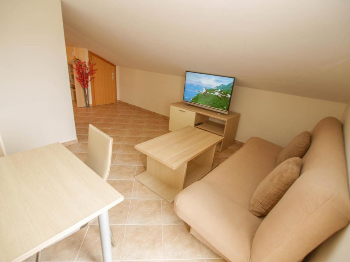 Apartments Villa Bondi Makarska Exterior photo
